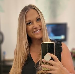 Meet your Posher, Nichole